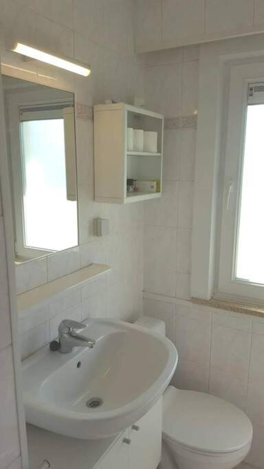 Spacieux Duplex Pres De La Mer 4 Chambres 2 Sdb De Haan Esterno foto